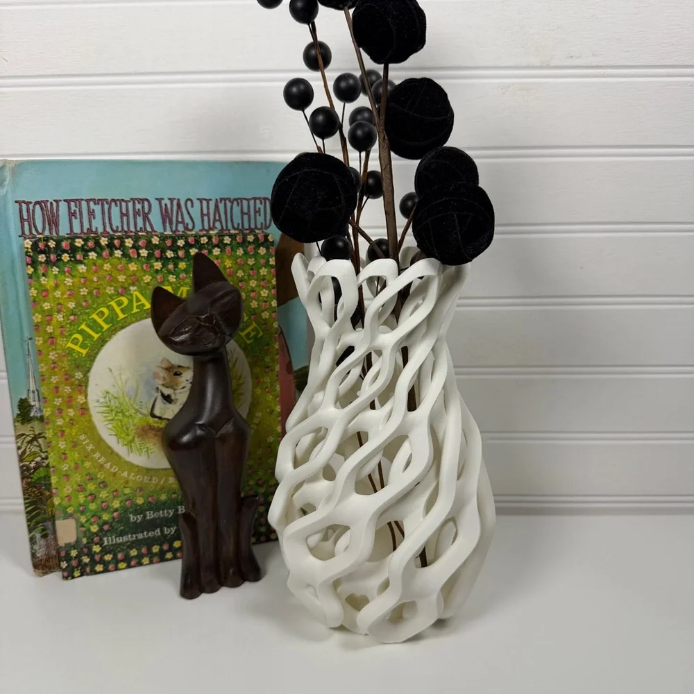 Sculptural Vase, Chain Vase, Wavy Openwork Decorative Vase